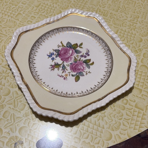 Vintage Square Johnson Brothers Floral Plate - Picture 4 of 7